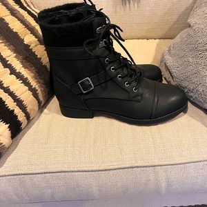 Women’s combat boots